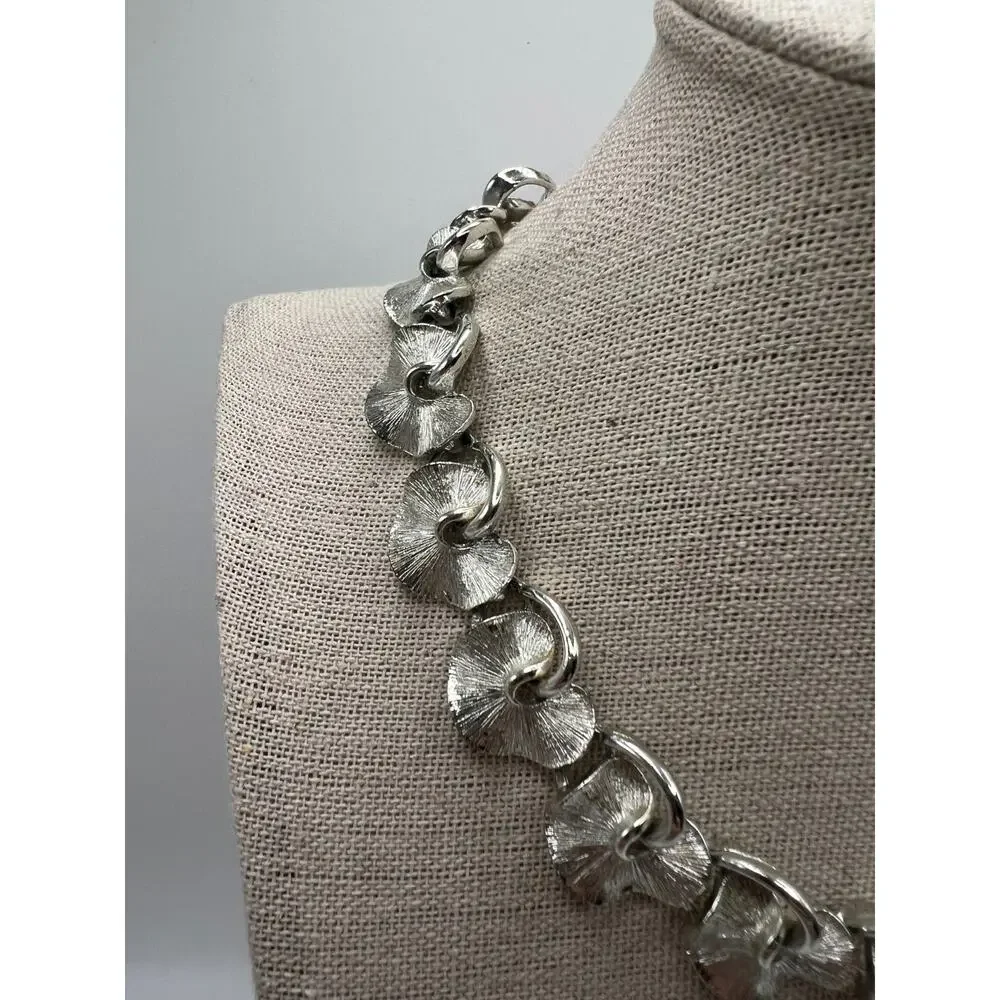 Vintage‎ Lisner Silver Tone Necklace Textured Link Choker Adjustable 13-16